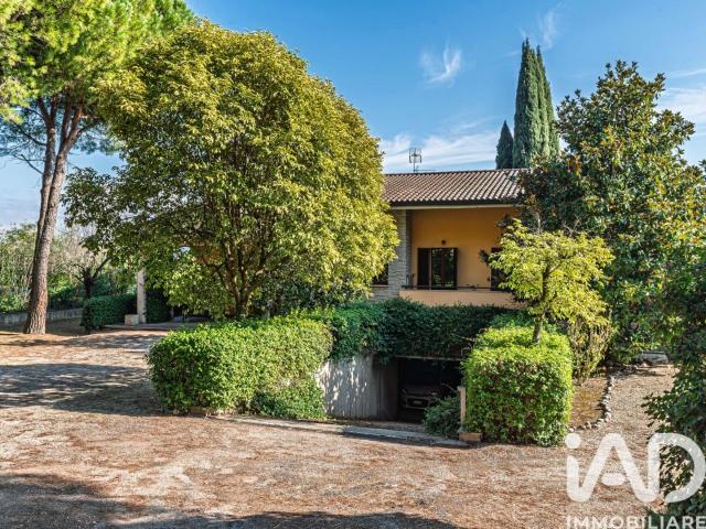 Villa Indipendente in vendita a Ponte San Giovanni, Cenerente