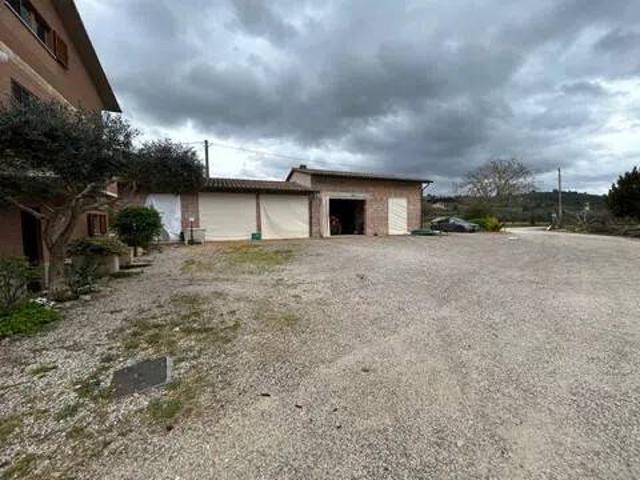 Villa Indipendente in vendita a Cenerente, Umbria