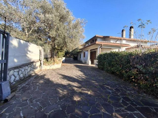 Villa Indipendente in vendita a Santa Lucia, Cenerente