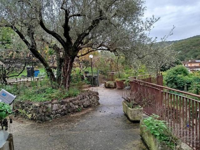 Villa Indipendente in vendita a Corciano, Umbria