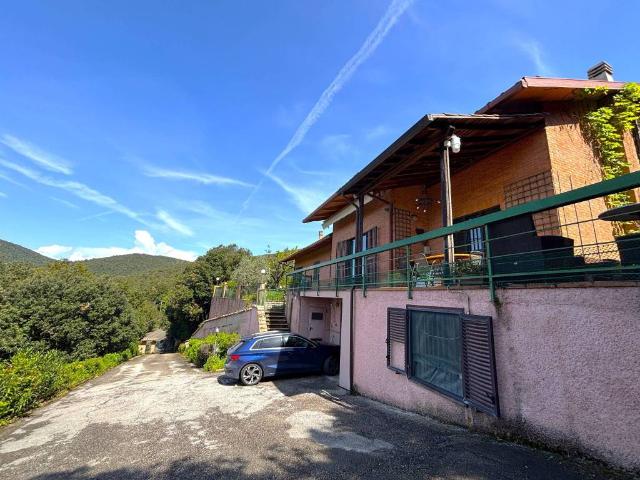 Villa Indipendente in vendita a Fontana, Cenerente