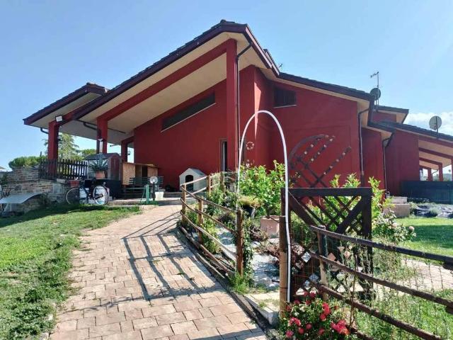 Villa Indipendente in vendita a Cenerente, Umbria