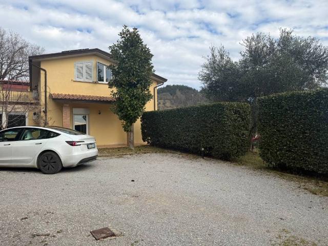 Villa Indipendente in vendita a Monte Bagnolo II, Cenerente