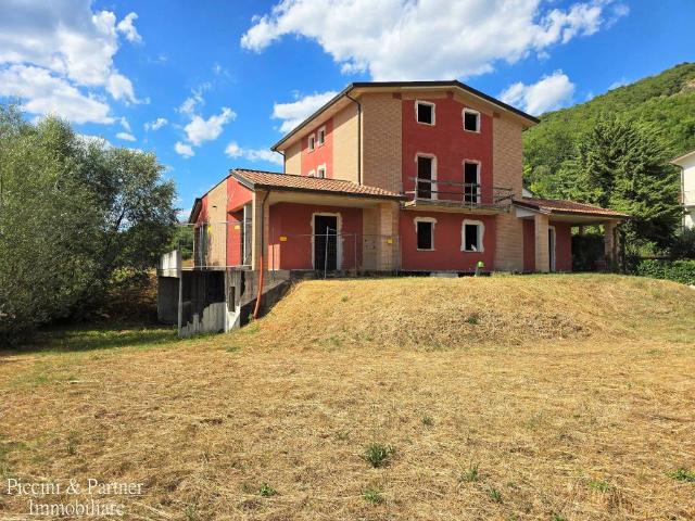 Villa Indipendente in vendita a Cenerente, Umbria