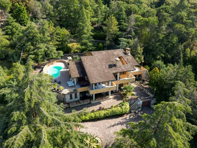 Villa Indipendente in vendita a Fontana, Cenerente