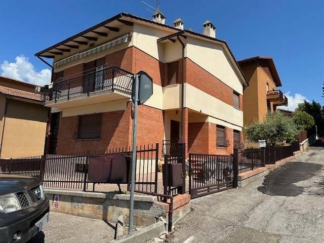 Villa Indipendente in vendita a Madonna Alta, Cenerente