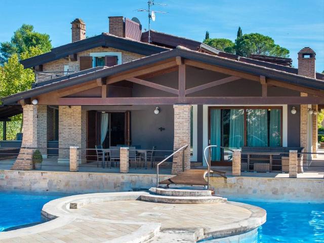Villa Indipendente in vendita a Cenerente, Umbria