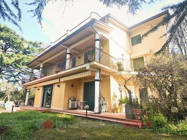 Villa Indipendente in vendita a Madonna Alta, Cenerente