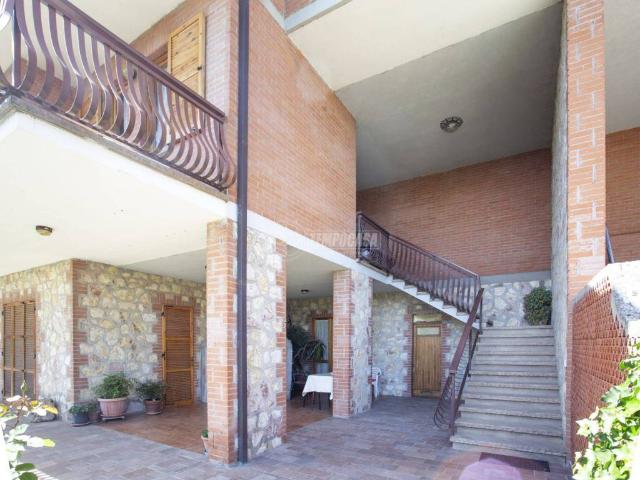 Villa Indipendente in vendita a Fontana, Cenerente