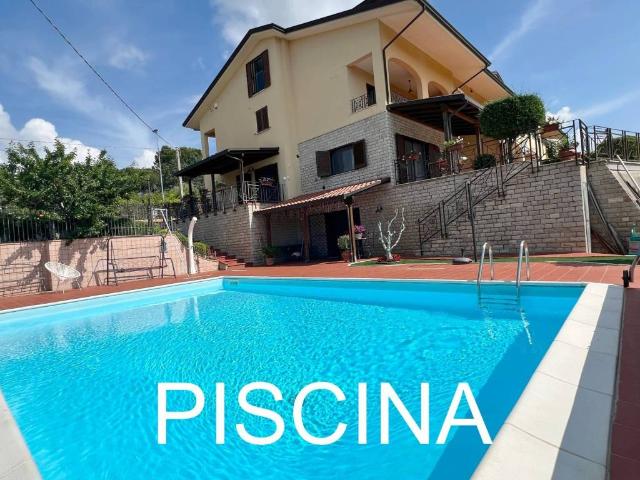 Villa Indipendente in vendita a Cenerente, Umbria