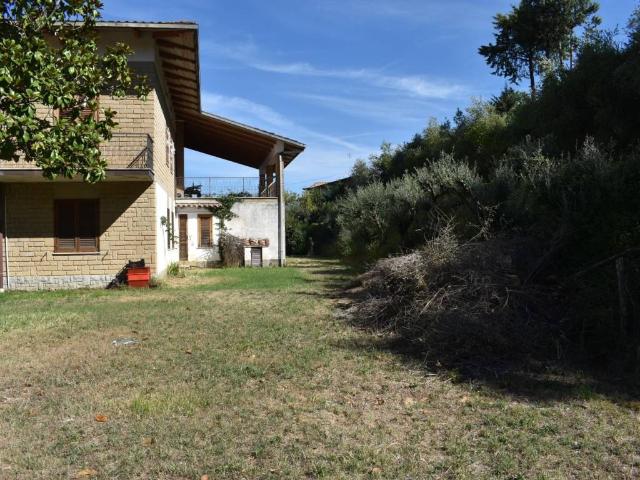Villa Indipendente in vendita a Ramazzano, Perugia