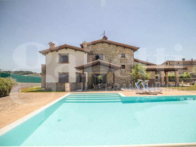 Villa Indipendente in vendita a Cenerente, Umbria
