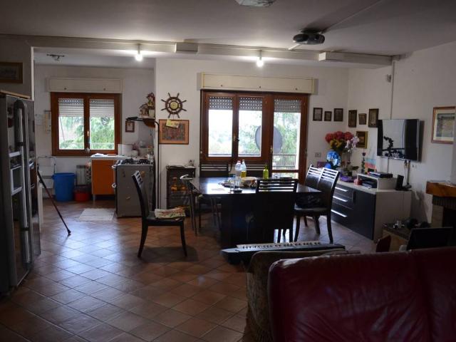 Villa Indipendente in vendita a Cenerente, Umbria