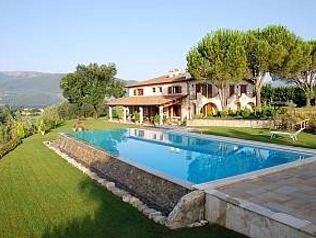 Villa Indipendente in vendita a Cenerente, Umbria