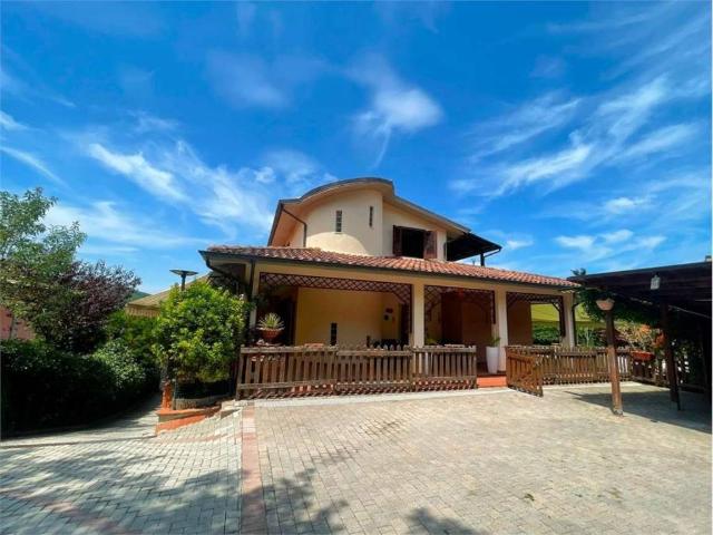 Villa Indipendente in vendita a Cenerente, Umbria