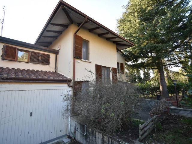 Villa Indipendente in vendita a Sant'Erminio, Cenerente