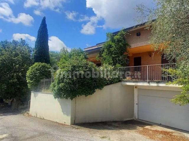 Villa Indipendente in vendita a Monte Bagnolo II, Cenerente
