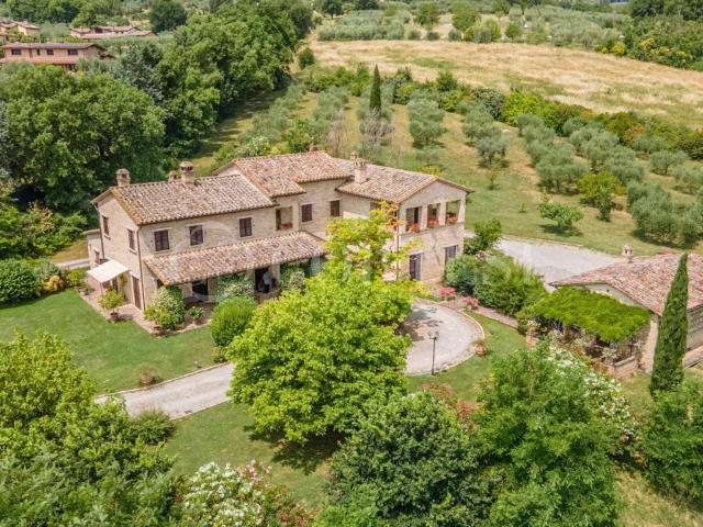 Villa Indipendente in vendita a Ponte San Giovanni, Cenerente