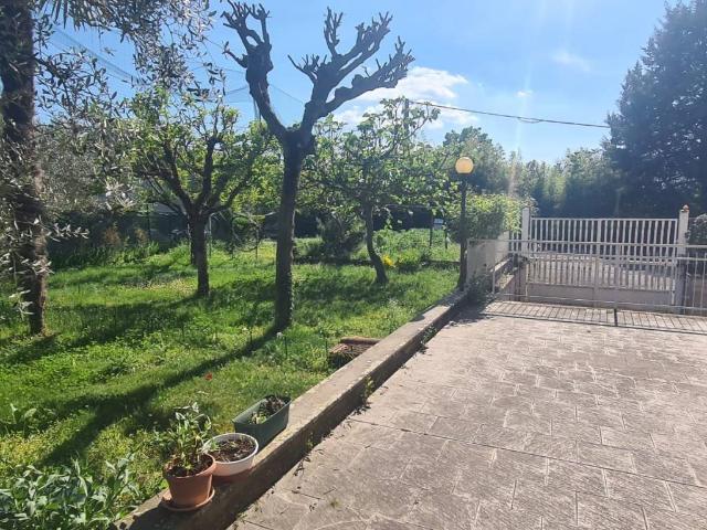 Villa Indipendente in vendita a Santa Sabina, Cenerente