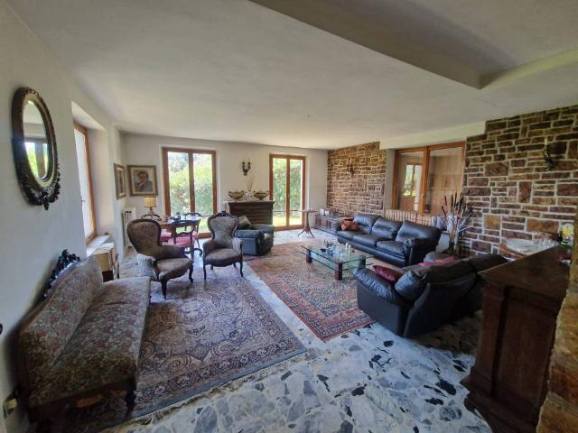 Villa Indipendente in vendita a Fontana, Cenerente