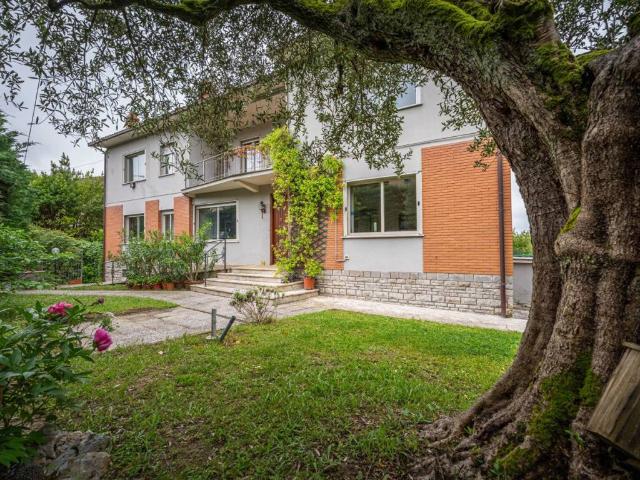 Villa Indipendente in vendita a Santa Lucia, Cenerente