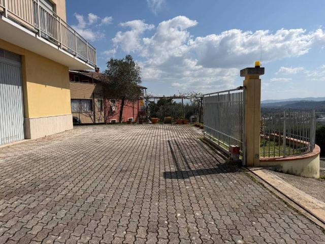 Villa Indipendente in vendita a Cenerente, Umbria