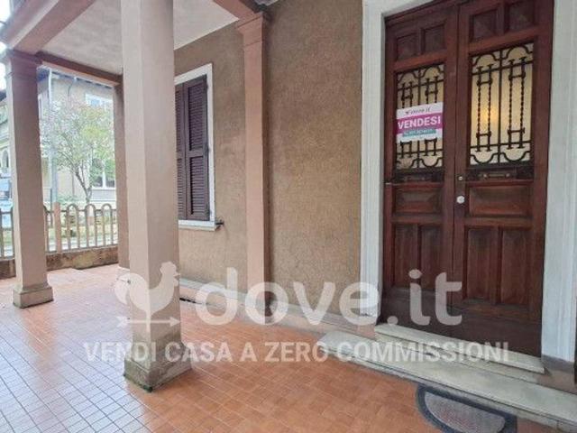 Villa Indipendente in vendita a Centro Storico, Marche