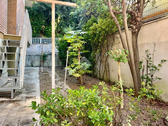 Villa Indipendente in vendita a Loreto, Marche