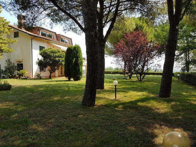 Villa Indipendente in vendita a Marche, Pesaro E Urbino