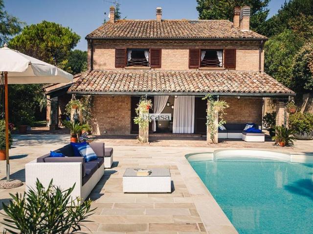 Villa Indipendente in vendita a Marche, Pesaro E Urbino