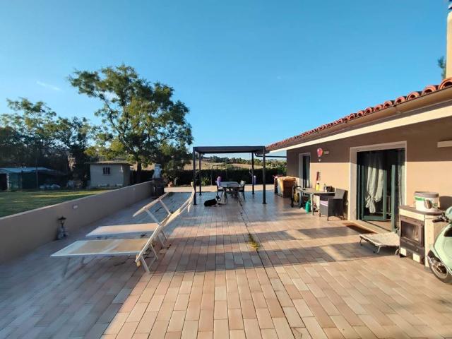 Villa Indipendente in vendita a Babbucce, Tavullia