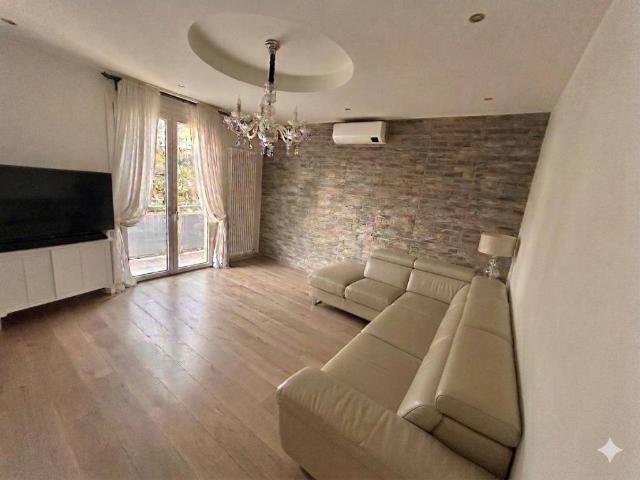 Villa Indipendente in vendita a Marche, Pesaro E Urbino