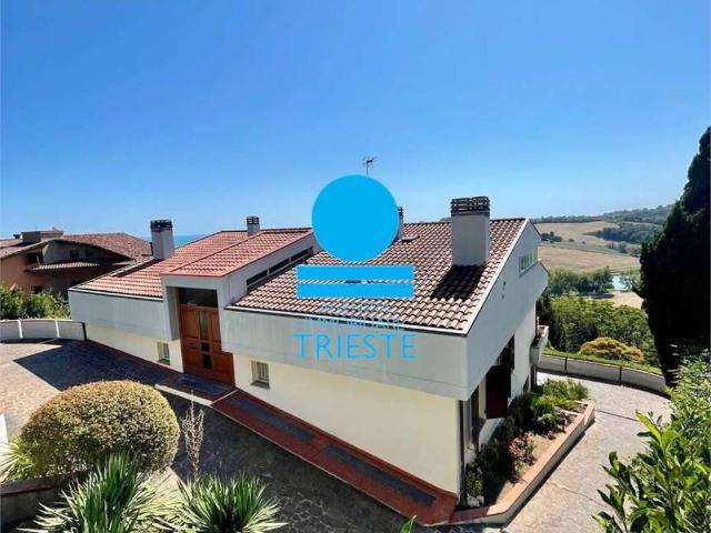 Villa Indipendente in vendita a Marche, Pesaro E Urbino