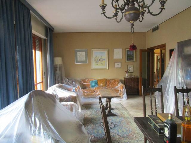 Villa Indipendente in vendita a Loreto, Marche