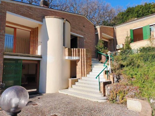 Villa Indipendente in vendita a Marche, Pesaro E Urbino