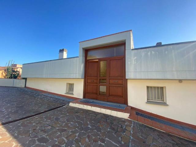 Villa Indipendente in vendita a Marche, Pesaro E Urbino