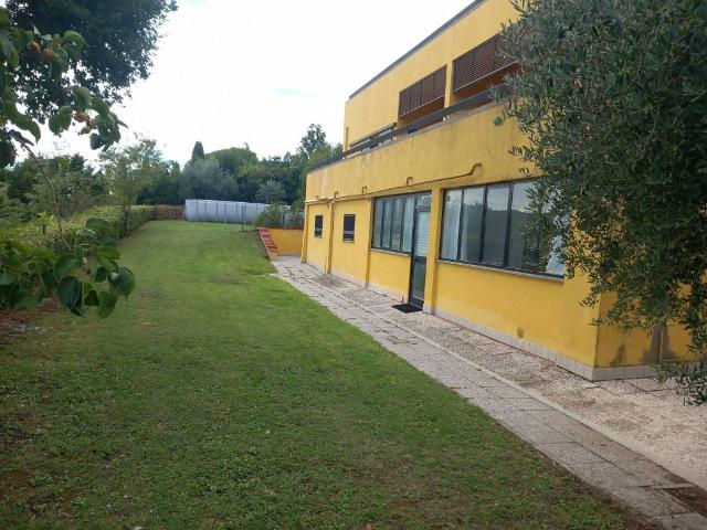 Villa Indipendente in vendita a Cerreto, Marche