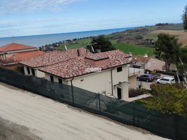 Villa Indipendente in vendita a Marche, Pesaro E Urbino