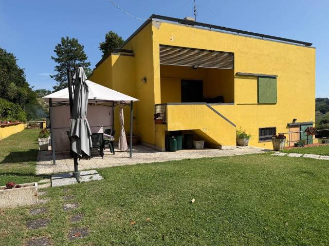 Villa Indipendente in vendita a Cerreto, Marche