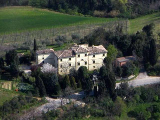 Villa Indipendente in vendita a Monteciccardo, Marche