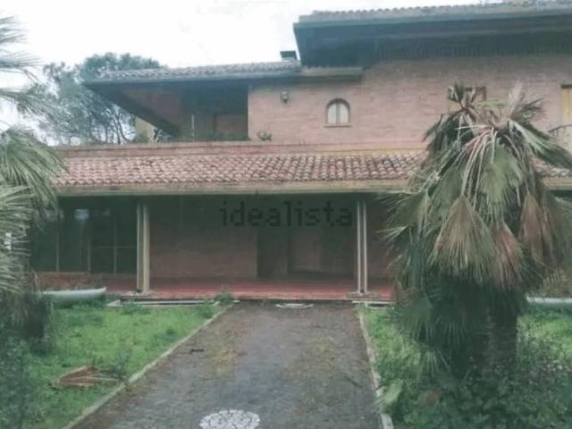 Villa Indipendente in vendita a Villa Fastiggi, Marche