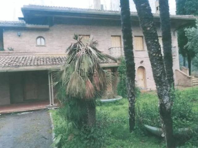 Villa Indipendente in vendita a Villa Fastiggi, Marche