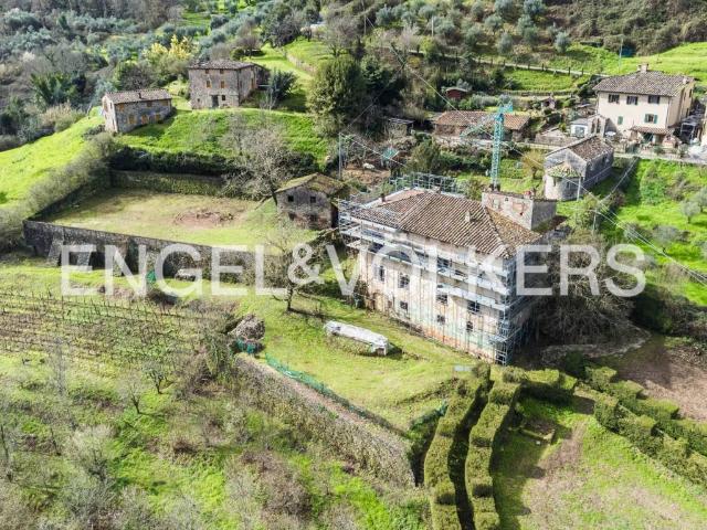 Villa Indipendente in vendita a Unione dei comuni Media Valle del Serchio, Pescaglia