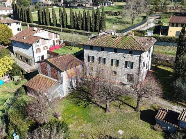 Villa Indipendente in vendita a Unione dei comuni Media Valle del Serchio, Pescaglia