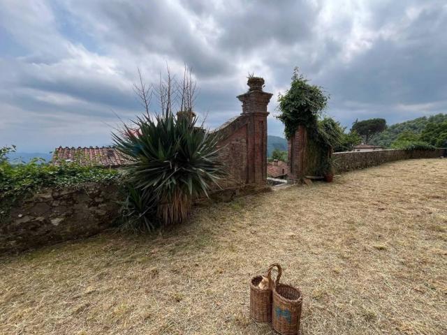 Villa Indipendente in vendita a Unione dei comuni Media Valle del Serchio, Pescaglia