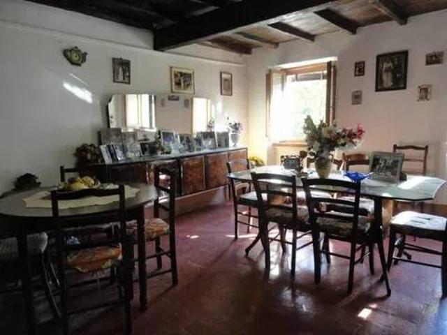 Villa Indipendente in vendita a Unione dei comuni Media Valle del Serchio, Pescaglia