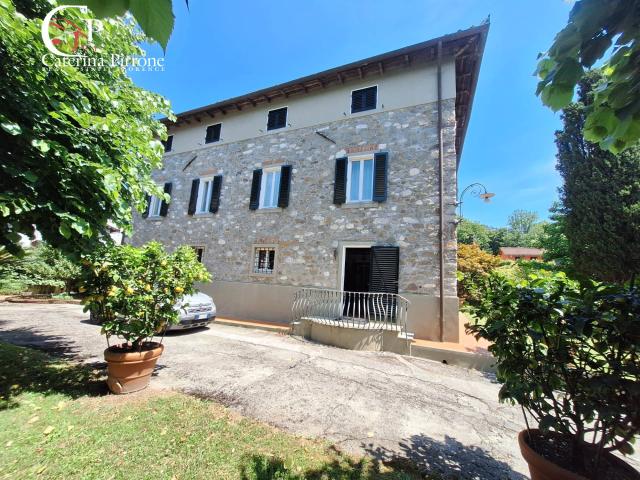 Villa Indipendente in vendita a Unione dei comuni Media Valle del Serchio, Pescaglia