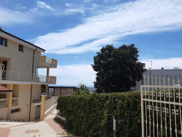 Villa Indipendente in vendita a Pescara Colli, Pescara