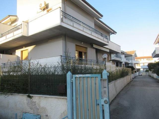 Villa Indipendente in vendita a Rancitelli, Pescara