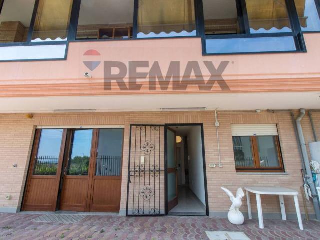 Villa Indipendente in vendita a Zanni, Pescara